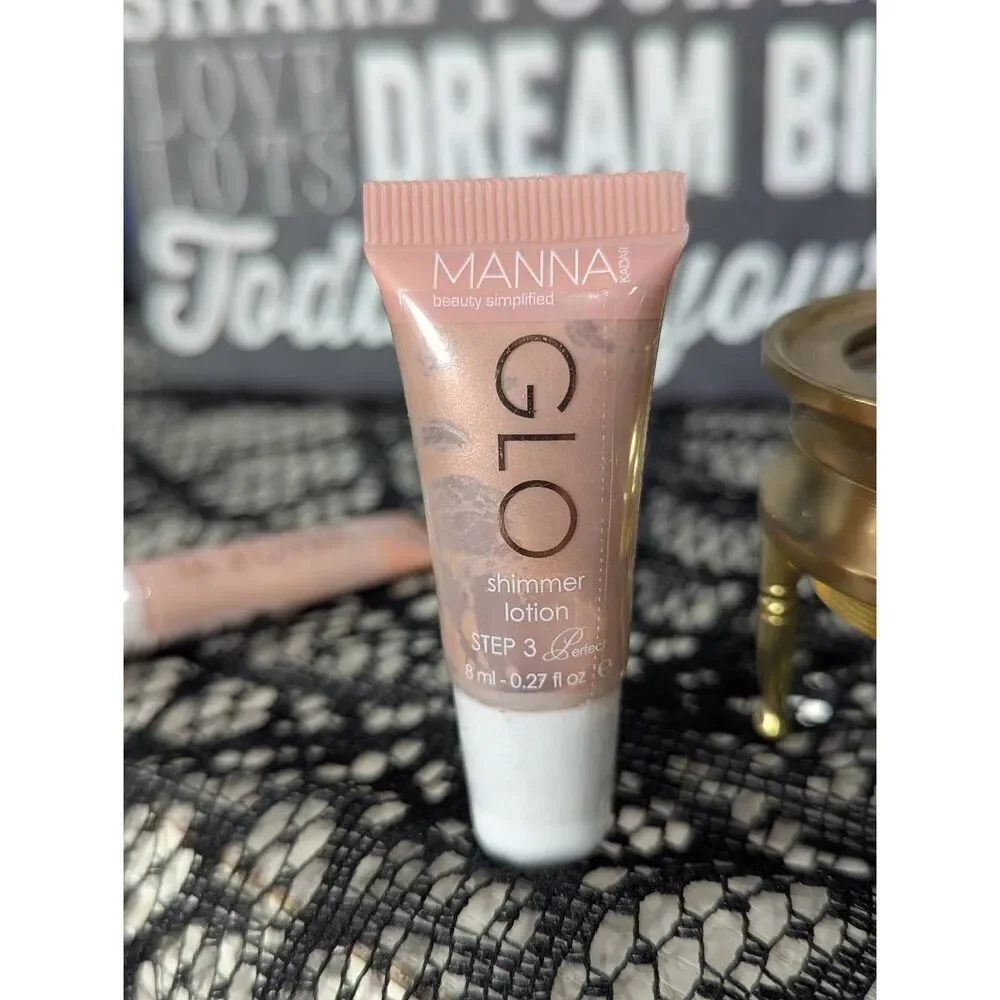 5/25 Manna Kadar Beauty Bundle
